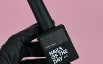 Nails of the day прозорі бази